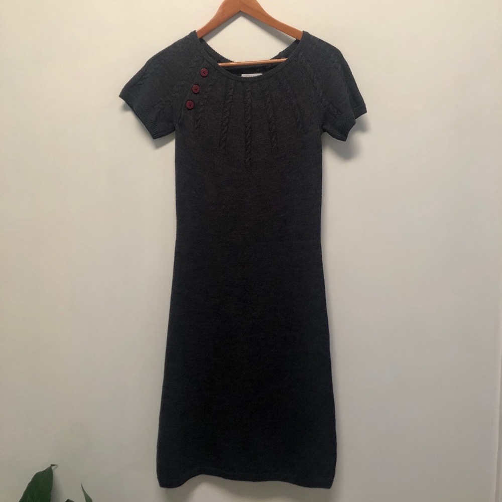 Calvin Klein grey short sleeve sweater dress (XS)